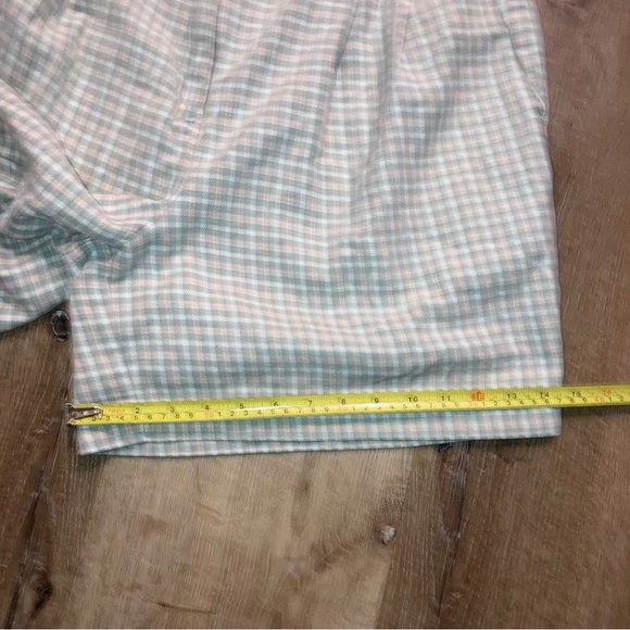 IZOD Women’s Shorts Casual Comfort | Size 14 | High Rise Mom Vintage | Cotton - Picture 13 of 14